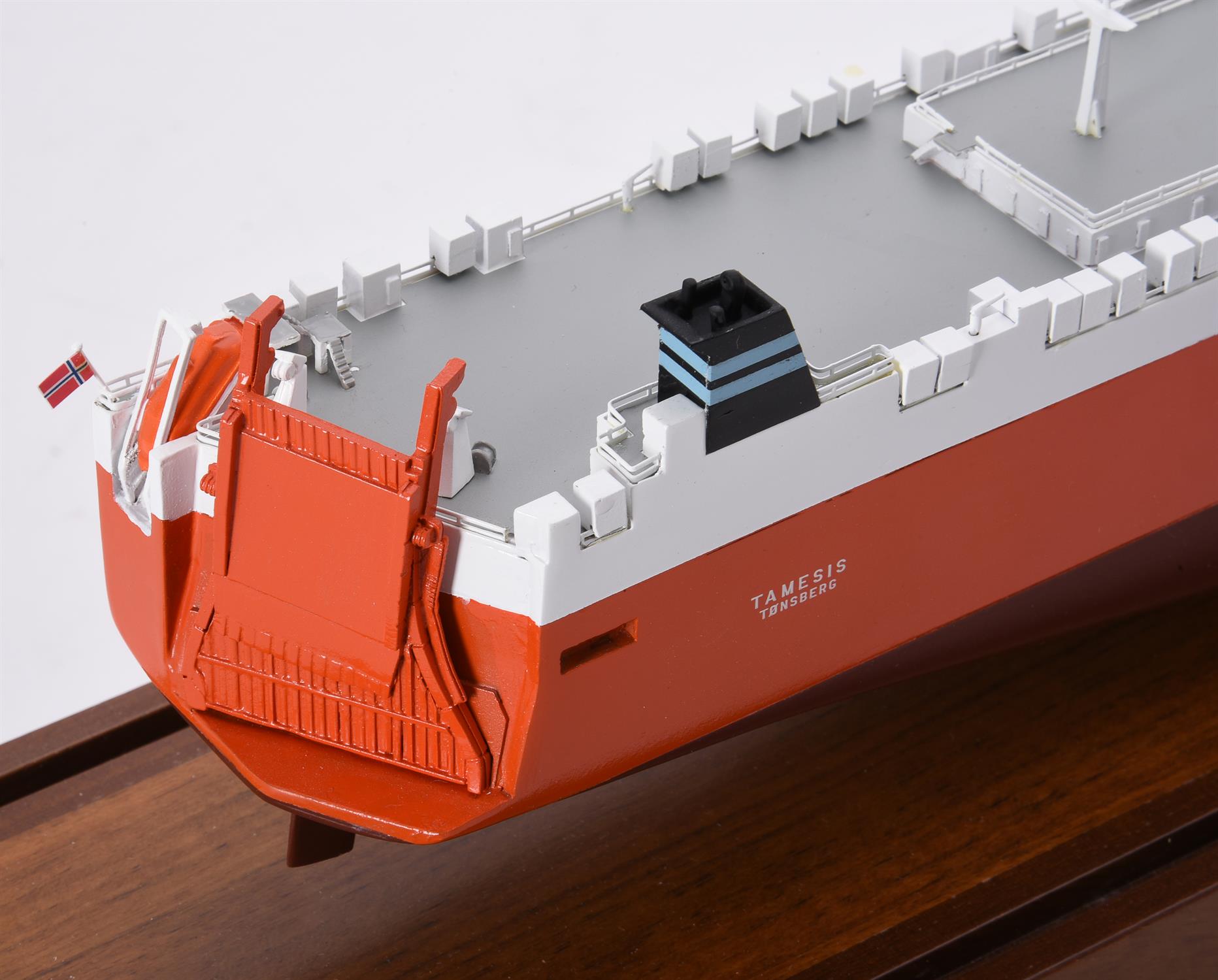 A presentation model of the cargo ship 'Wallenius Wilhelmsen' - Image 5 of 6