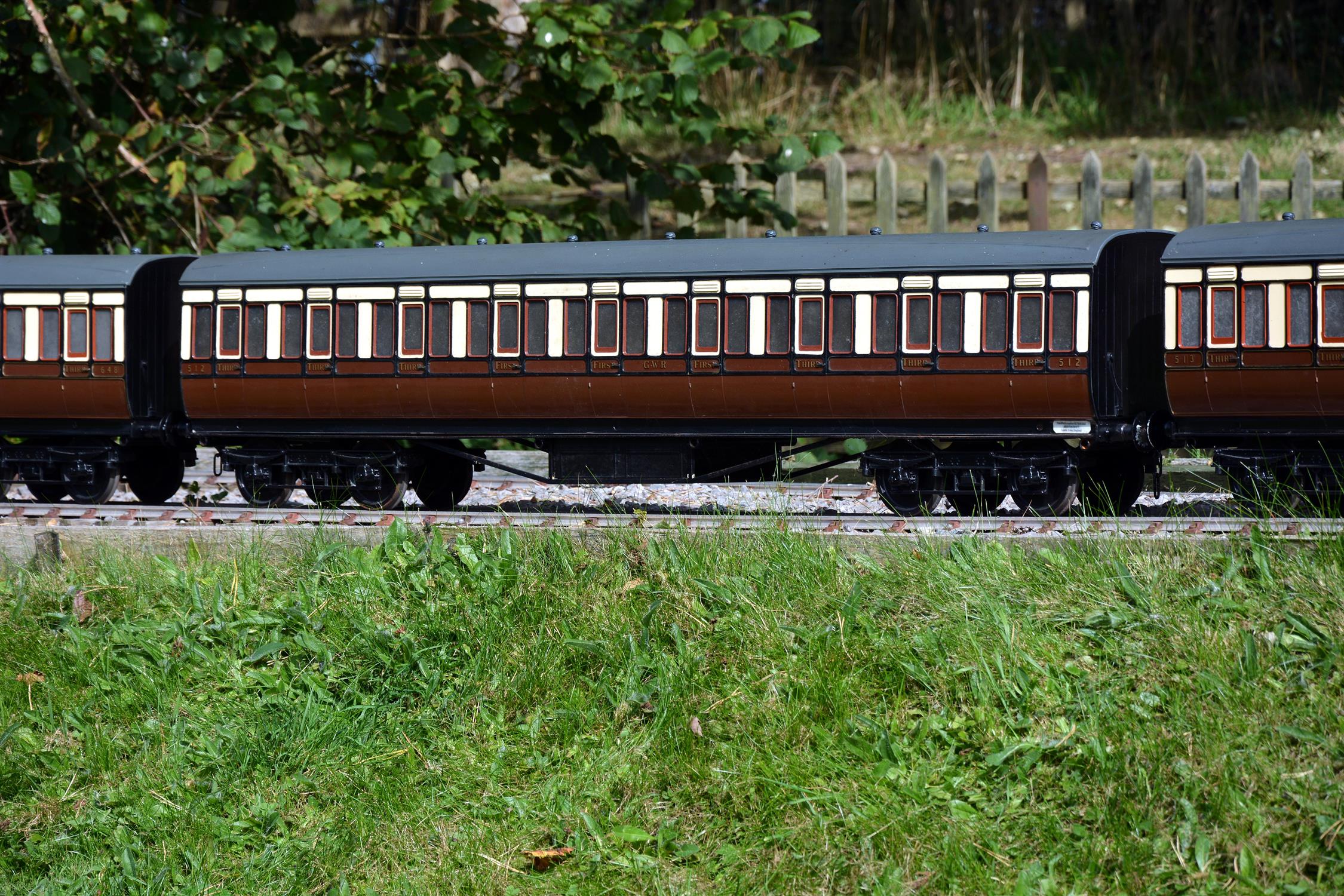 A rake of six 5 inch gauge Great Western Railway bogie coaches - Image 7 of 8