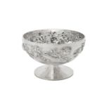 An Arts & Crafts silver pedestal bowl by Goldsmiths & Silversmiths Co. Ltd.