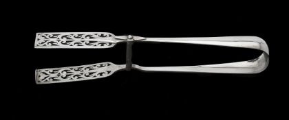 A pair of Victorian silver asparagus tongs by Elkington & Co. Ltd.