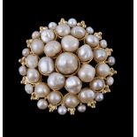 A pearl cluster brooch