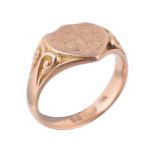 A George V 18 carat gold signet ring