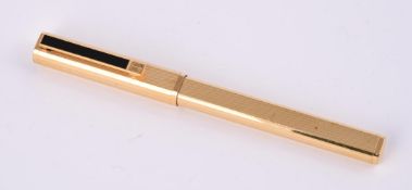 Dunhill, Gemline, a gold plated fountain pen