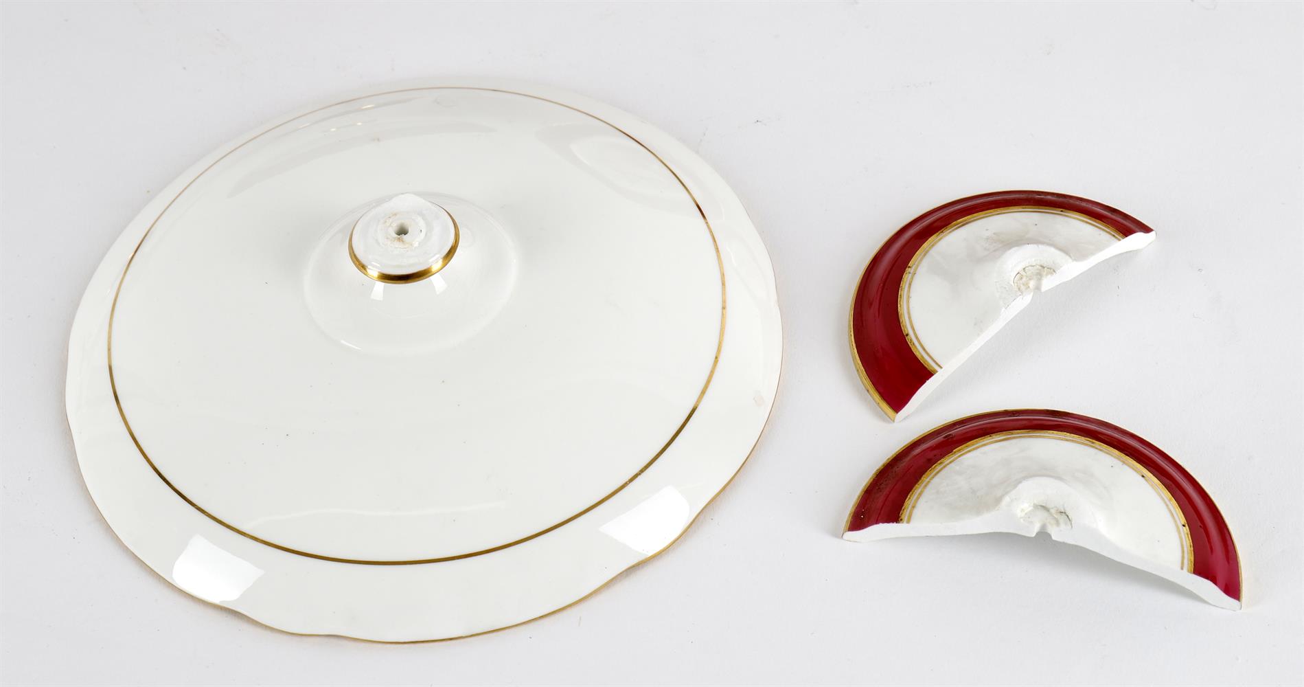 A late 19th century English porcelain claret ground ornithological dessert service - Image 5 of 7