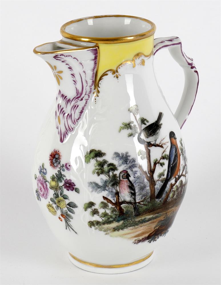 A late Meissen plate painted with a gold oriole - Image 4 of 7