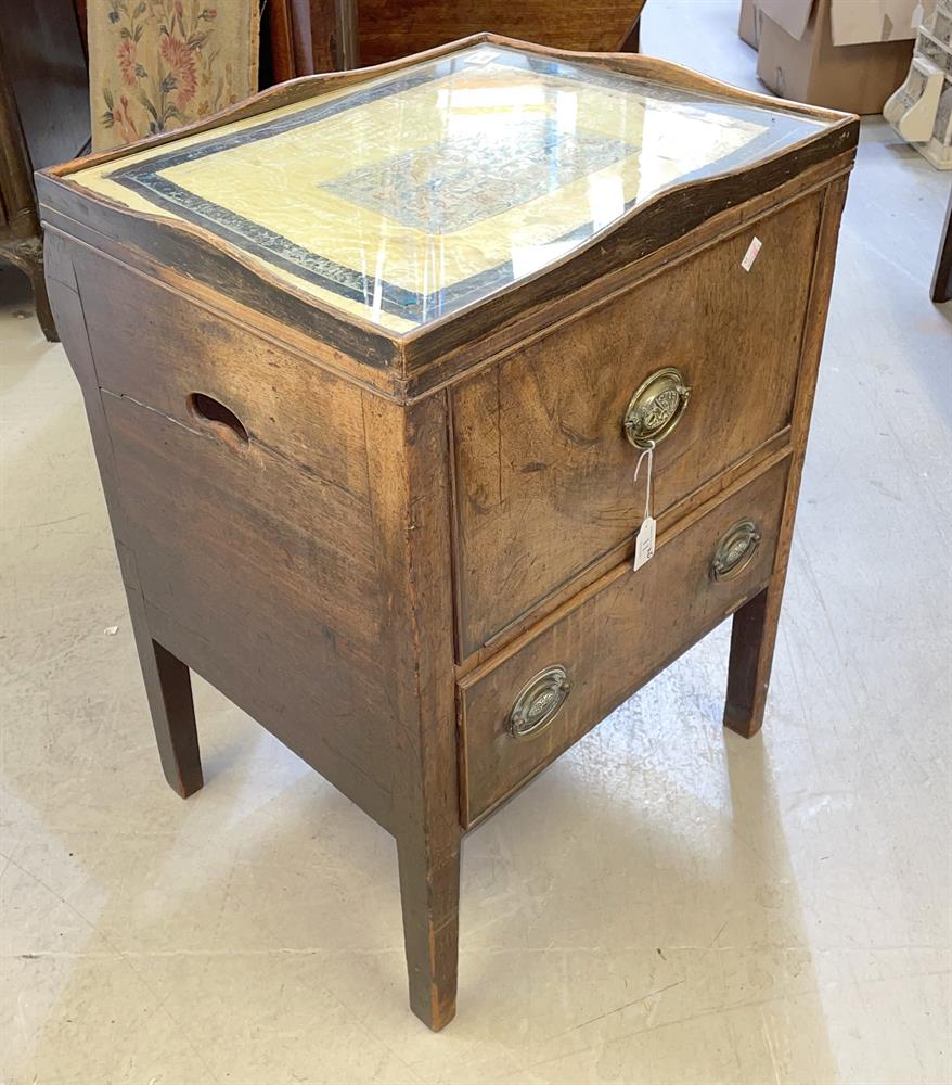 A George III mahogany bedside night commode - Image 3 of 6