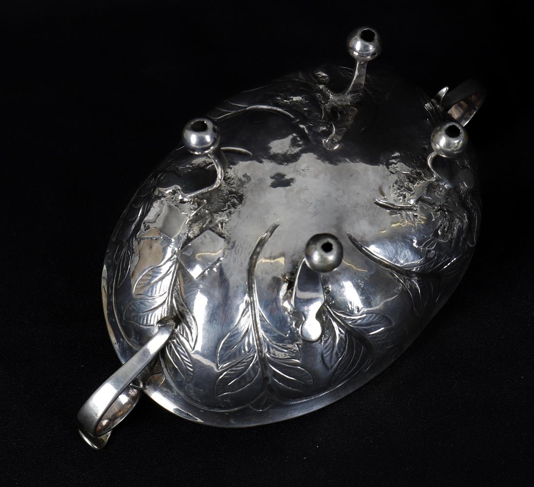 Silver including a George III silver oil lamp base - Image 4 of 7