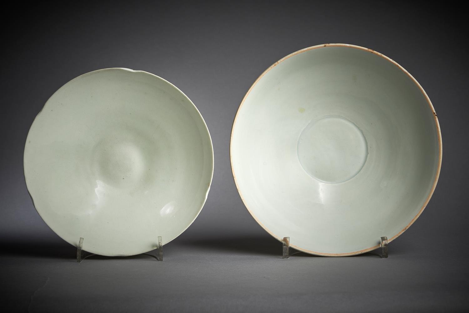 A Chinese white-glazed lobed bowl - Image 3 of 6