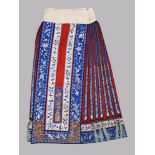 An attractive Chinese wedding skirt