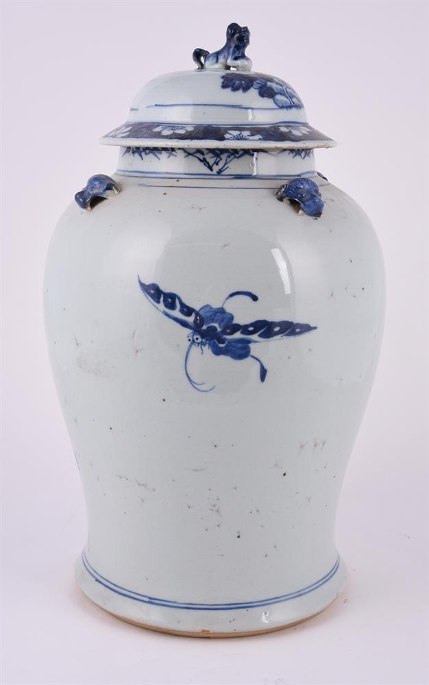 A Chinese blue and white 'Phoenix' jar and cover - Image 3 of 5