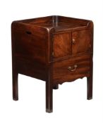 A George III mahogany commode