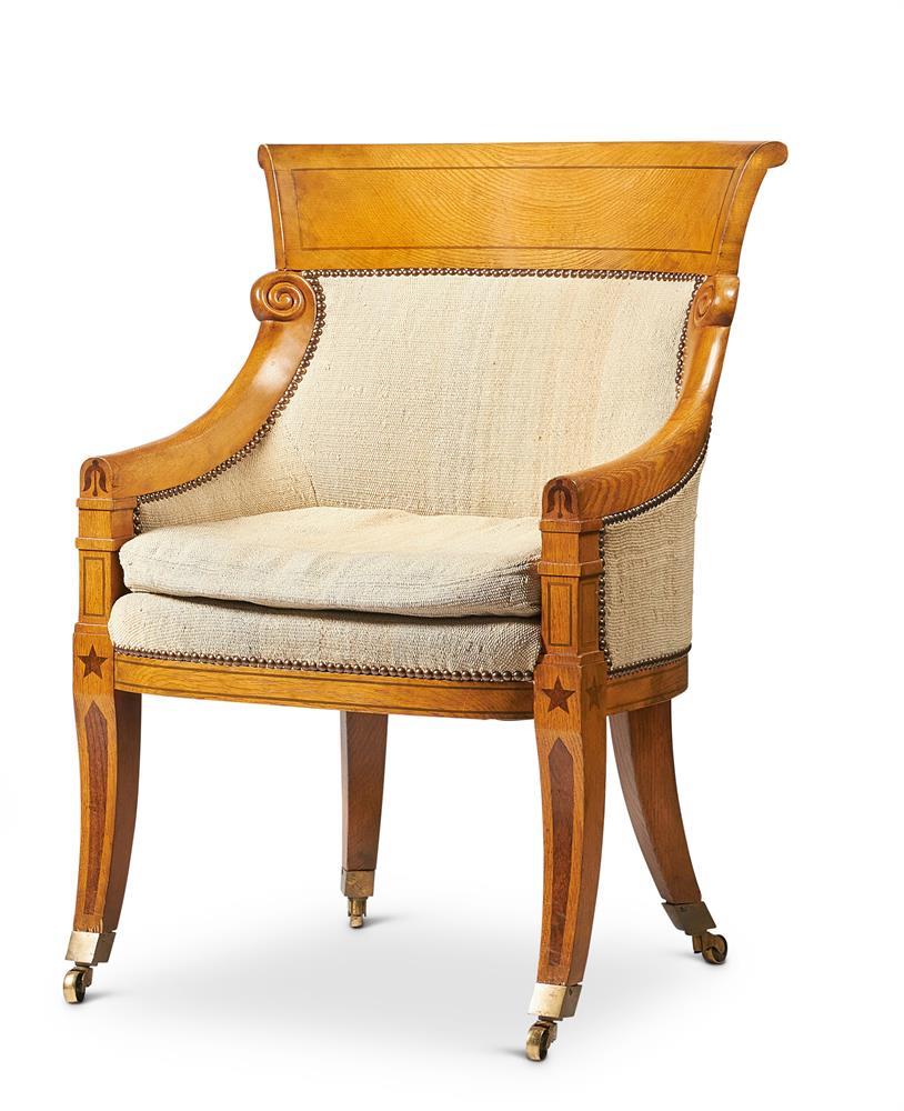 A REGENCY STYLE OAK AND INLAID BERGÈRE, LATE 20TH CENTURY