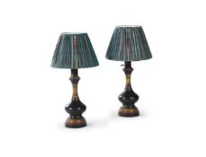 A PAIR OF BRONZED METAL TABLE LAMPS
