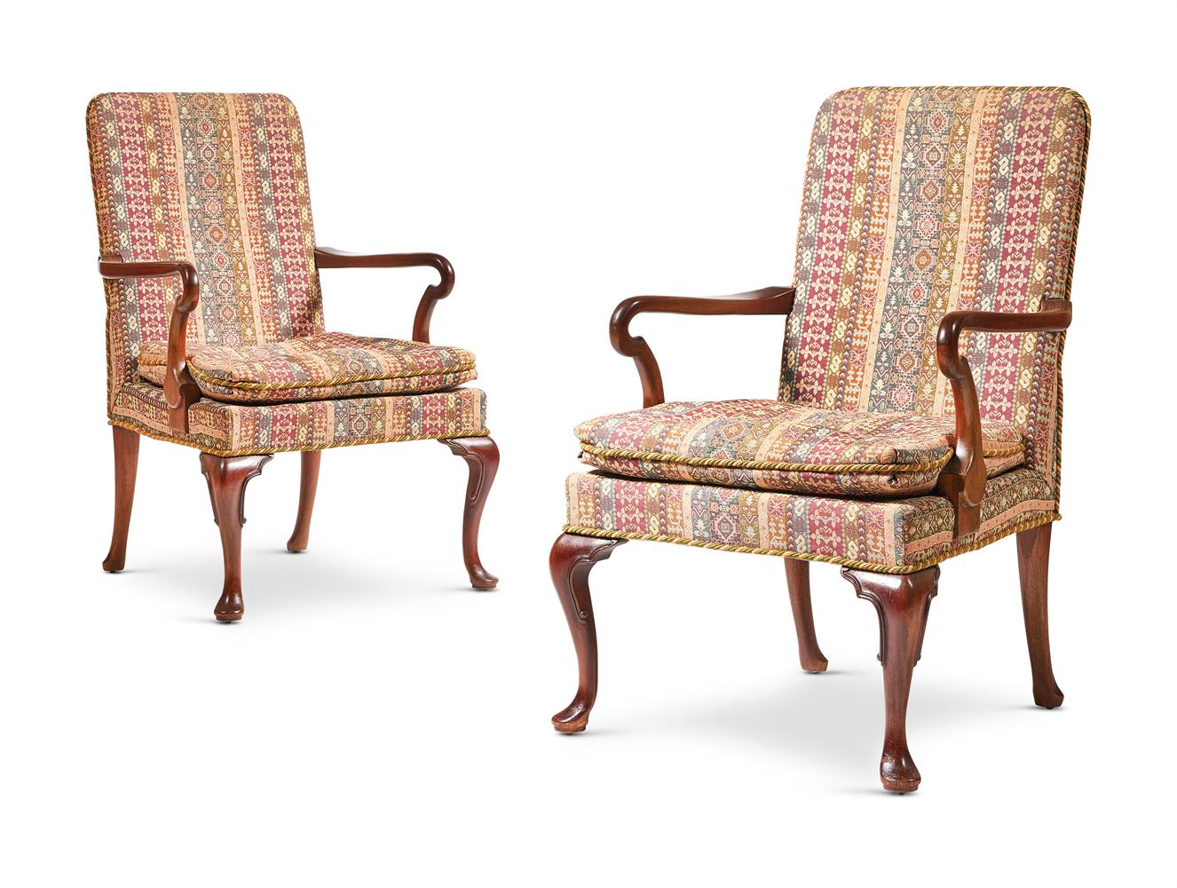 Y A SET OF TWENTY-TWO GEORGE II STYLE MAHOGANY FRAMED PANEL BACK DINING CHAIRS - Image 3 of 5