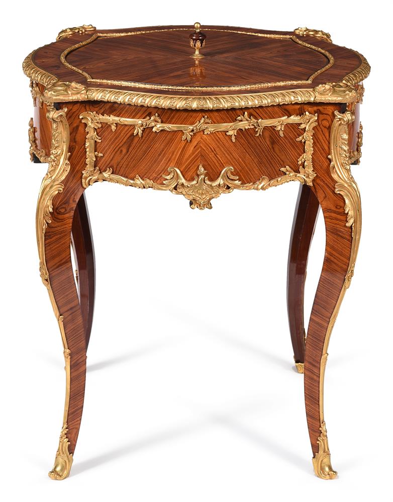 Y A FRENCH TULIPWOOD AND ORMOLU MOUNTED JARDINIERE TABLE, LATE 19TH/EARLY 20TH CENTURY