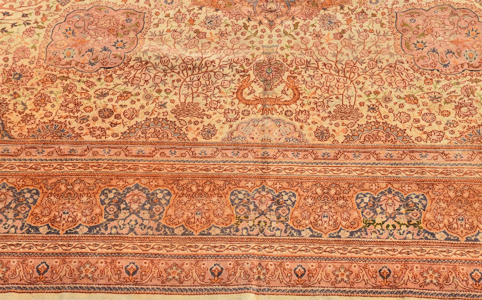 A SIVAS CARPET, approximately 442 x 330cm - Image 3 of 3