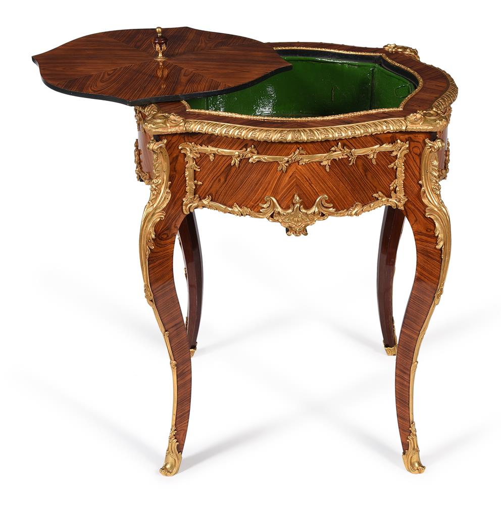 Y A FRENCH TULIPWOOD AND ORMOLU MOUNTED JARDINIERE TABLE, LATE 19TH/EARLY 20TH CENTURY - Image 6 of 7