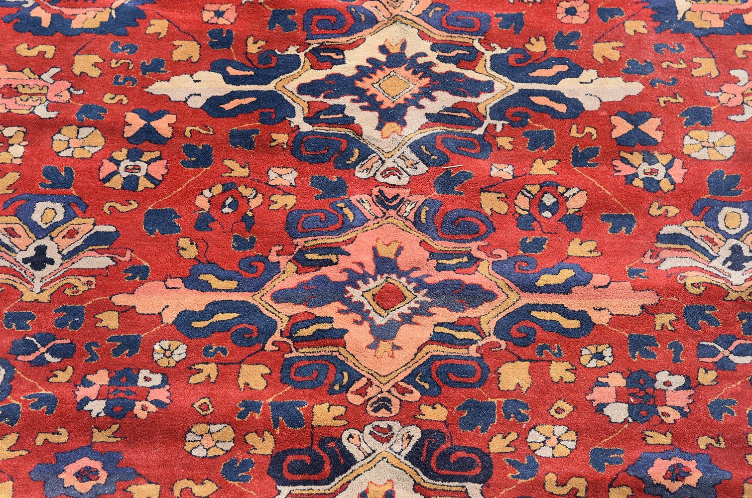 A TETEX CARPET, approximately 299 x 201cm - Image 2 of 3