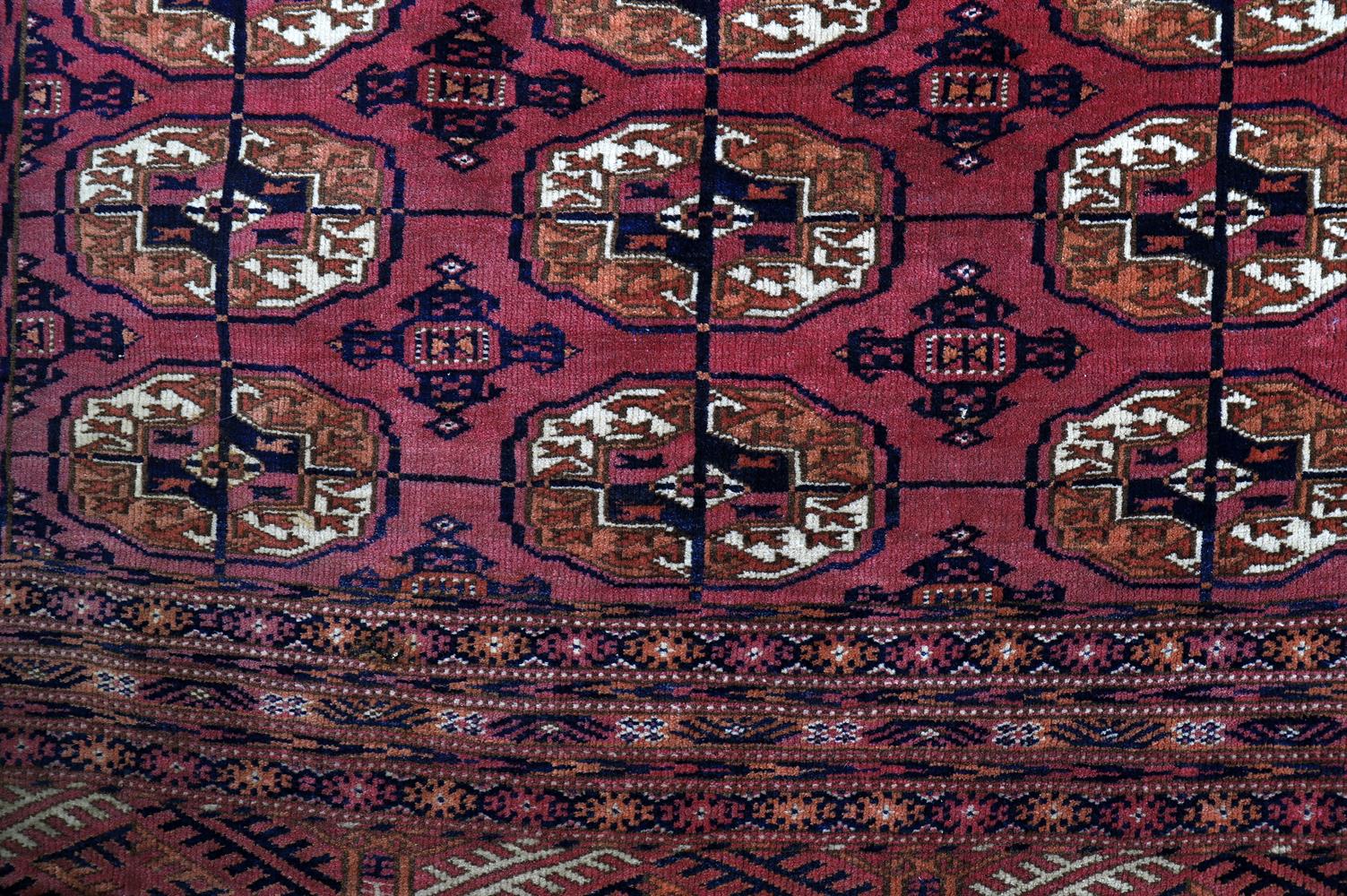 A Persian stylised prayer rug - Image 9 of 9