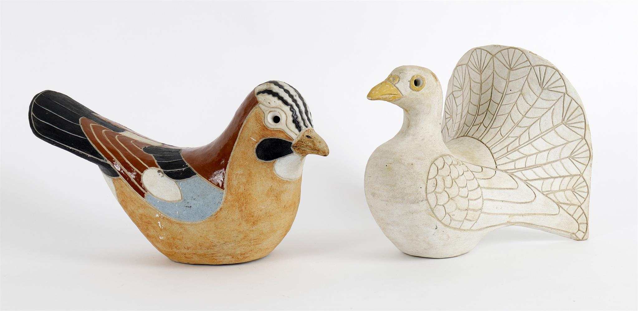 Rosemary Wren and Peter Crotty- a Studio pottery model of a bird