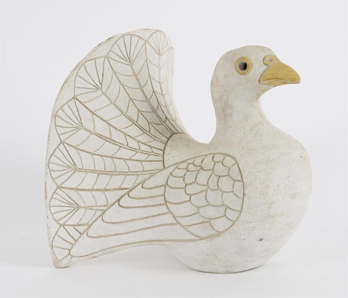 Rosemary Wren and Peter Crotty- a Studio pottery model of a bird - Image 2 of 3