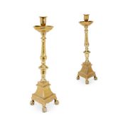 A PAIR OF GILT METAL CANDLESTICKS, IN 17TH CENTURY STYLE