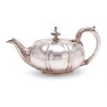 Y A William IV silver melon shaped tea pot by Paul Storr