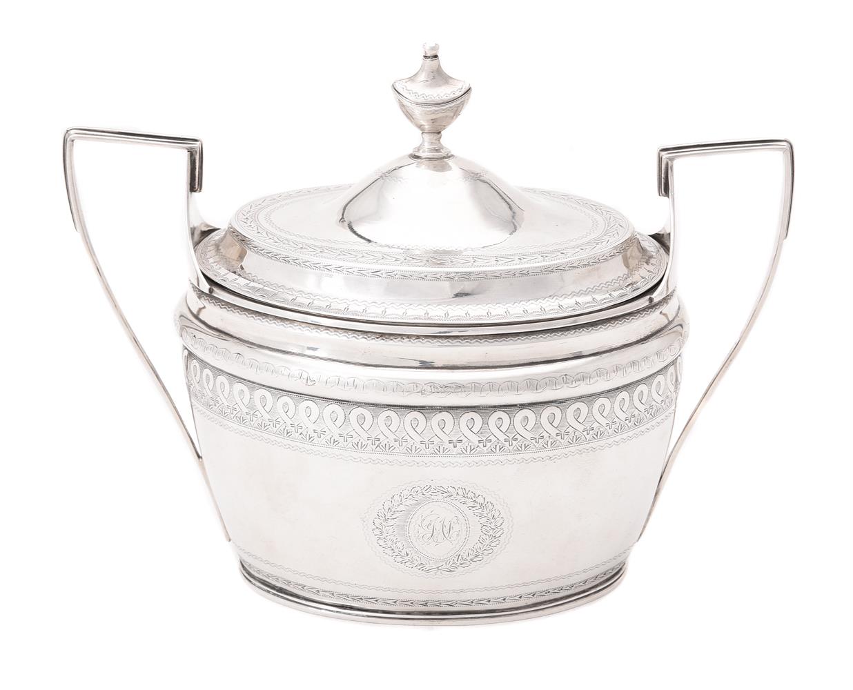 An American silver oval cream jug and sugar basin by Alexander Gordon - Image 2 of 2