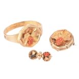Y A Victorian coral and gold bangle and brooch suite