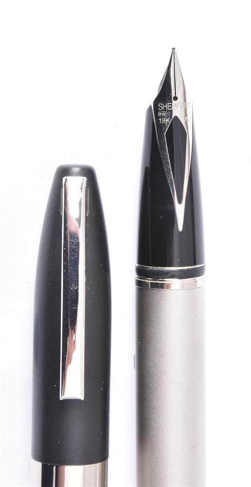 Sheaffer, Legacy 2 Trendsetter, a two tone fountain pen - Image 4 of 4
