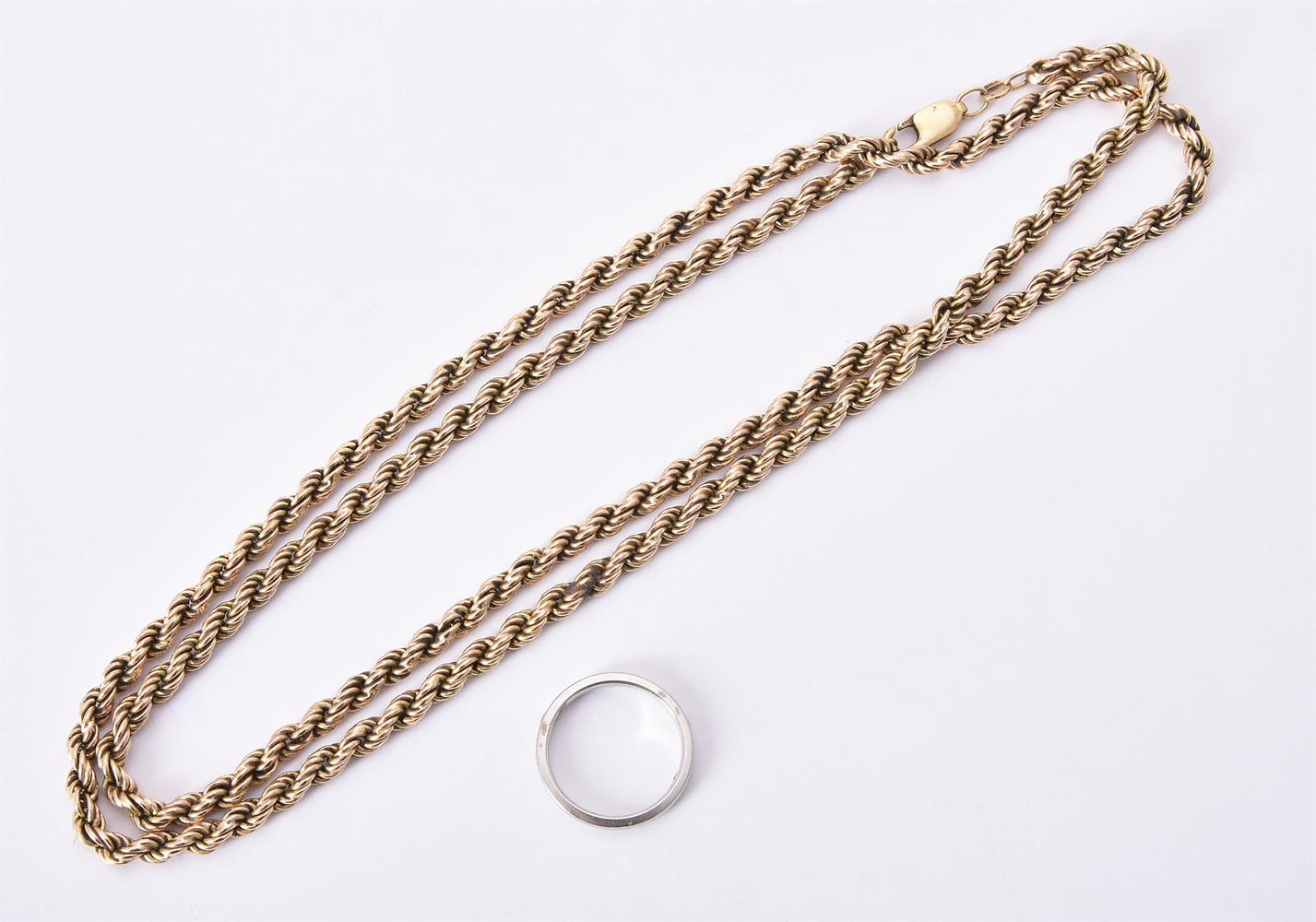 A 9 carat gold rosetwist chain necklace - Image 2 of 2