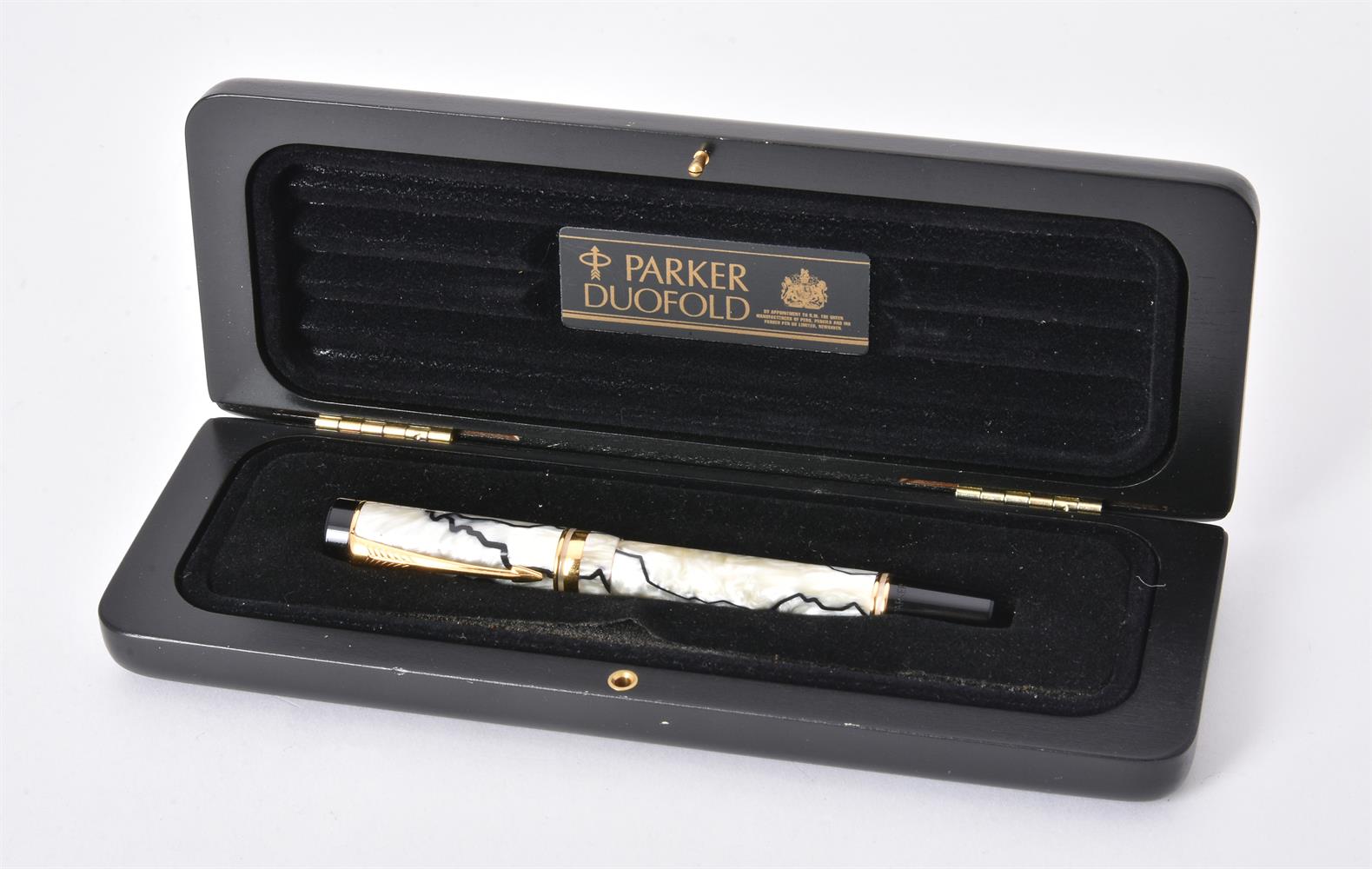 Parker, Duofold, a white and black marbled fountain pen