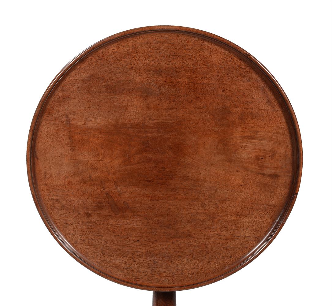 A George III mahogany tripod table - Image 3 of 3