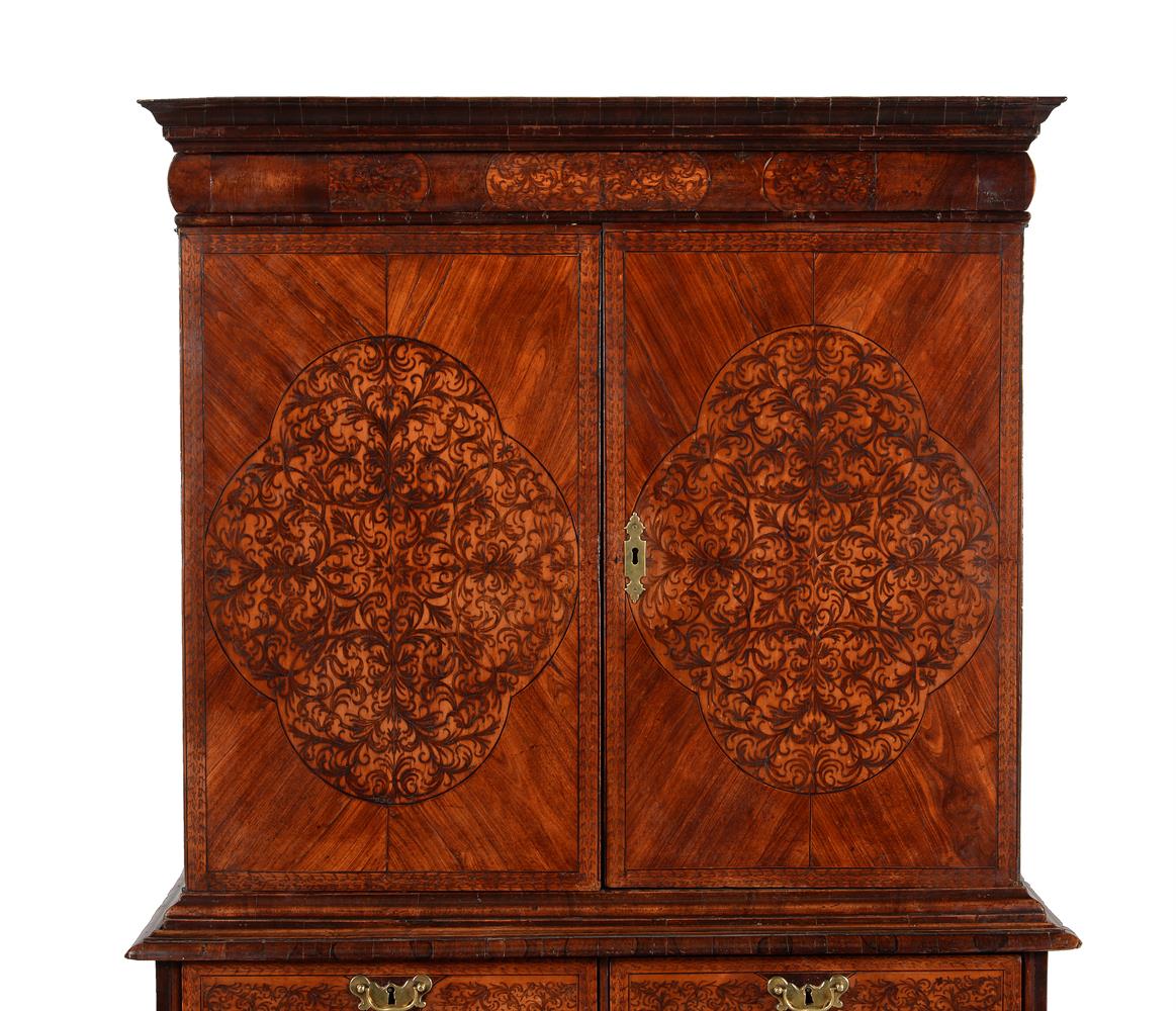 Y A WILLIAM & MARY KINGWOOD, WALNUT AND SEAWEED MARQUETRY CABINET ON CHEST, CIRCA 1690 - Image 3 of 7
