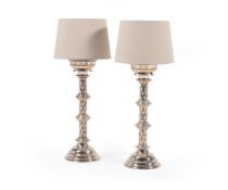 A PAIR OF SILVER PLATED METAL TABLE LAMPS, LATE 19TH/ EARLY 20TH CENTURY