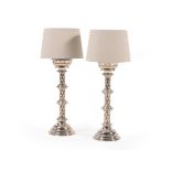 A PAIR OF SILVER PLATED METAL TABLE LAMPS, LATE 19TH/ EARLY 20TH CENTURY