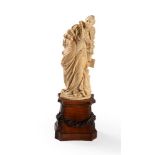 Y A DIEPPE CARVED IVORY FIGURE OF ELIZABETH I, 19TH CENTURY