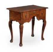 A WILLIAM III WALNUT AND FEATHER BANDED SIDE TABLE, CIRCA 1700