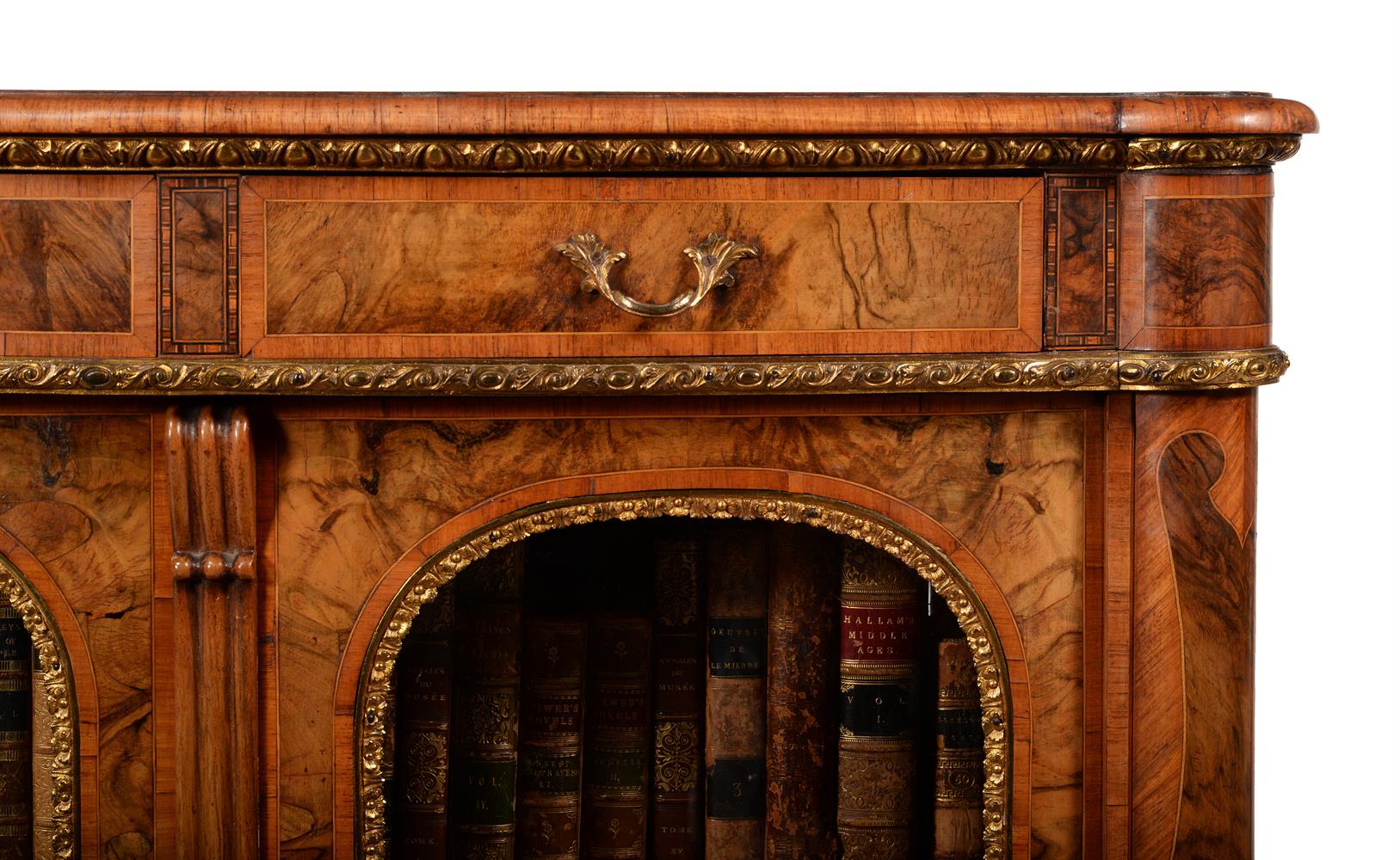 A PAIR OF VICTORIAN FIGURED WALNUT, WALNUT CROSSBANDED AND GILT METAL MOUNTED BOOKCASES - Image 4 of 7