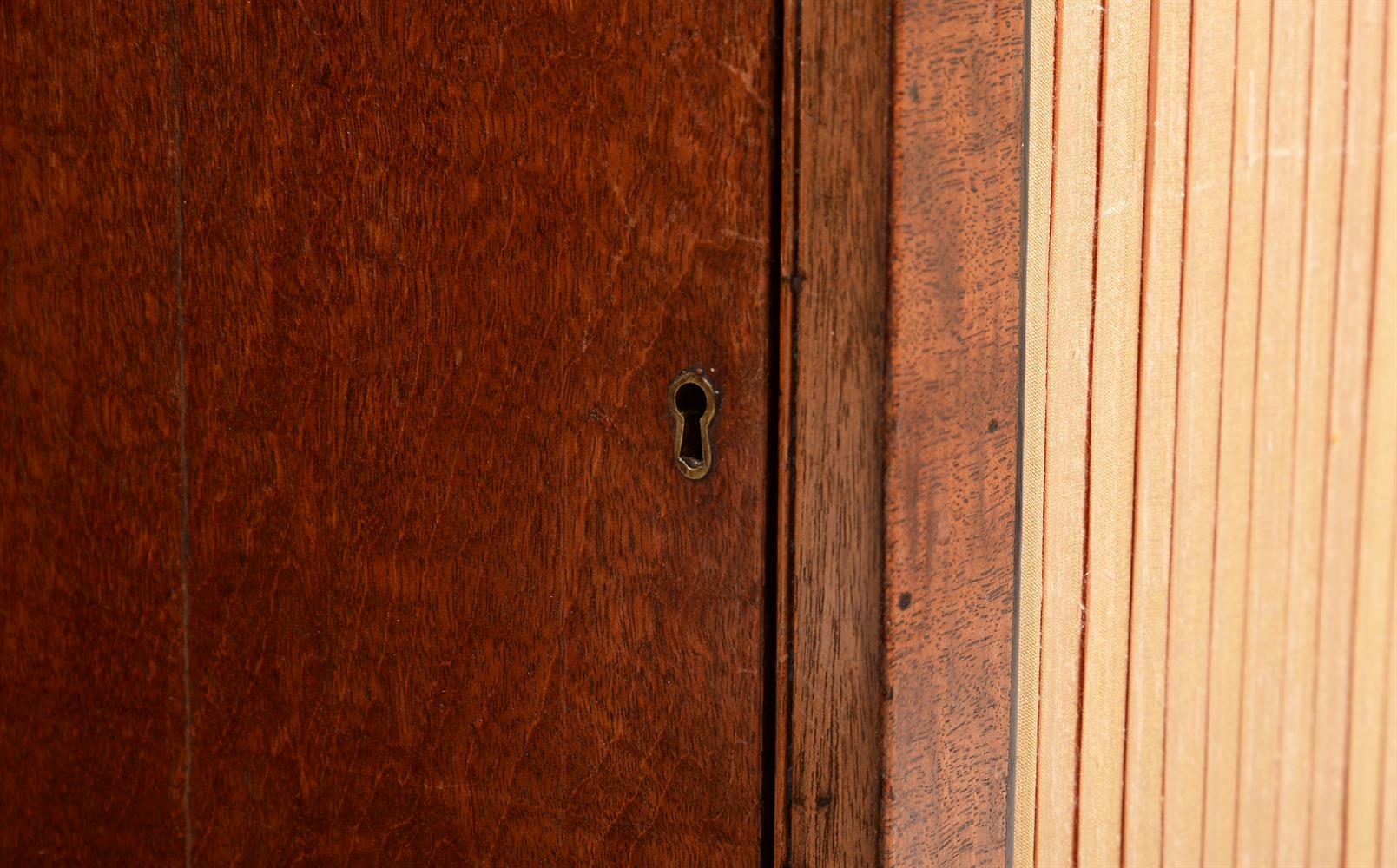 A PAIR OF REGENCY MAHOGANY SIDE CABINETS, CIRCA 1815 - Image 4 of 5