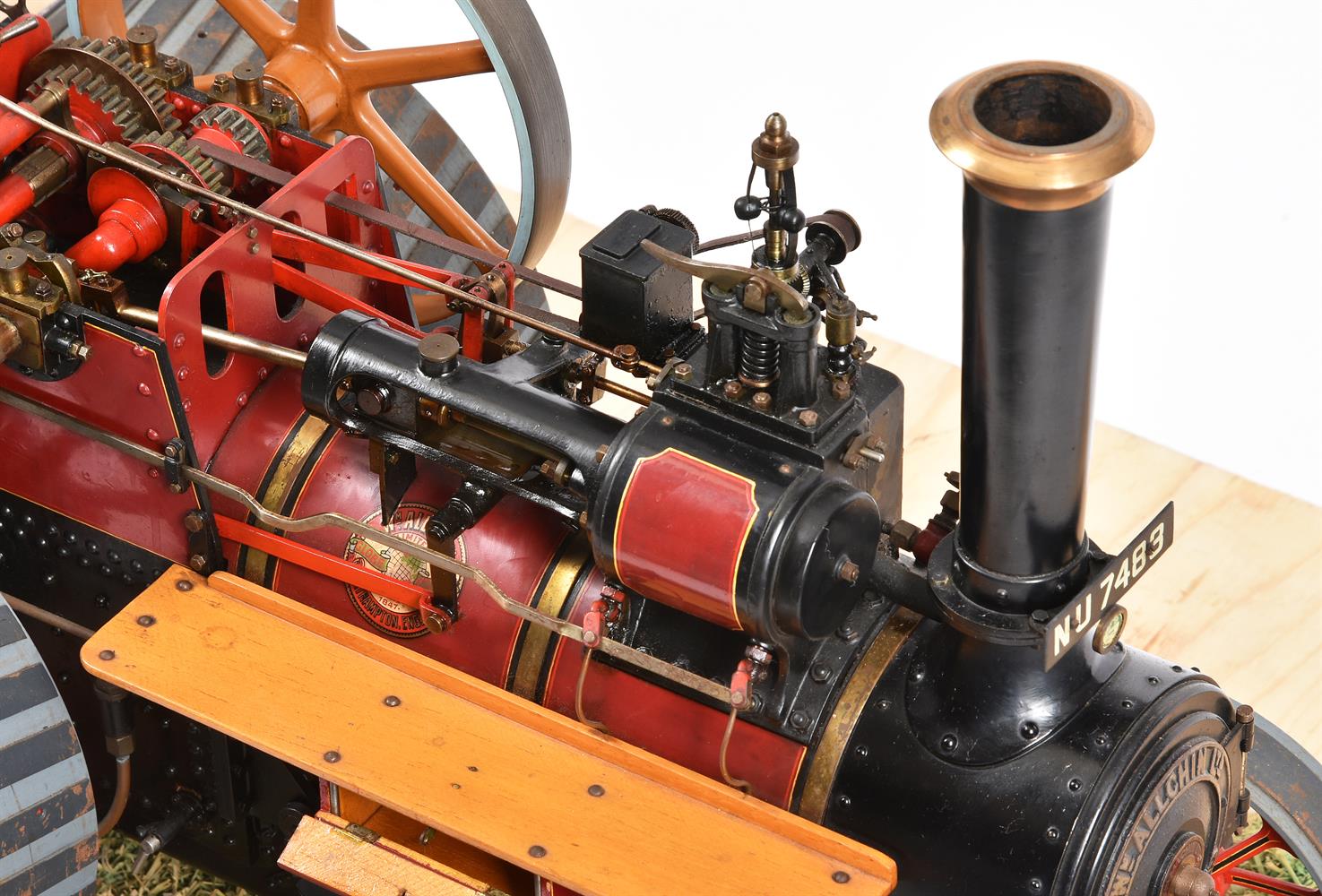 A well-engineered 1 ½ inch scale model of a 'Royal Chester' Allchin agricultural traction engine - Image 3 of 5