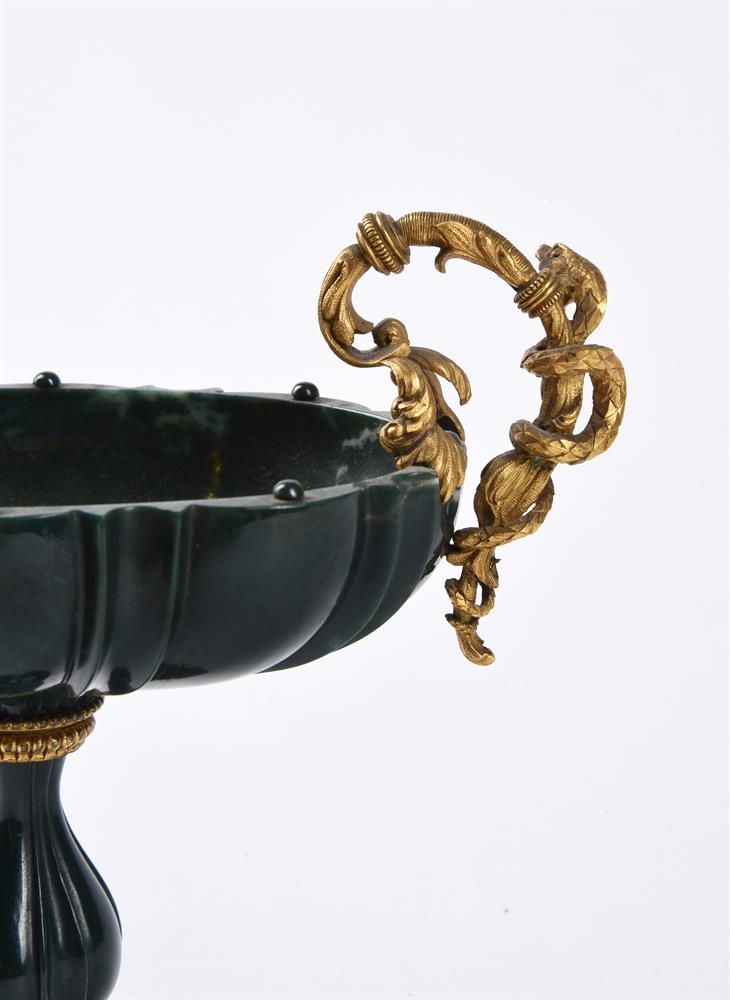 A BLOODSTONE TAZZA WITH ORMOLU MOUNTS, ITALIAN OR FRENCH, 19TH CENTURY - Image 3 of 3