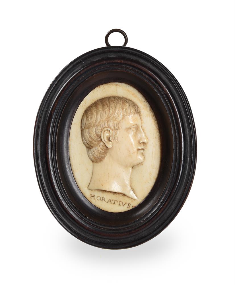 Y AN ENGLISH IVORY RELIEF OF THE ROMAN POET HORACE (65-8 BC), LATE 18TH/EARLY 19TH CENTURY