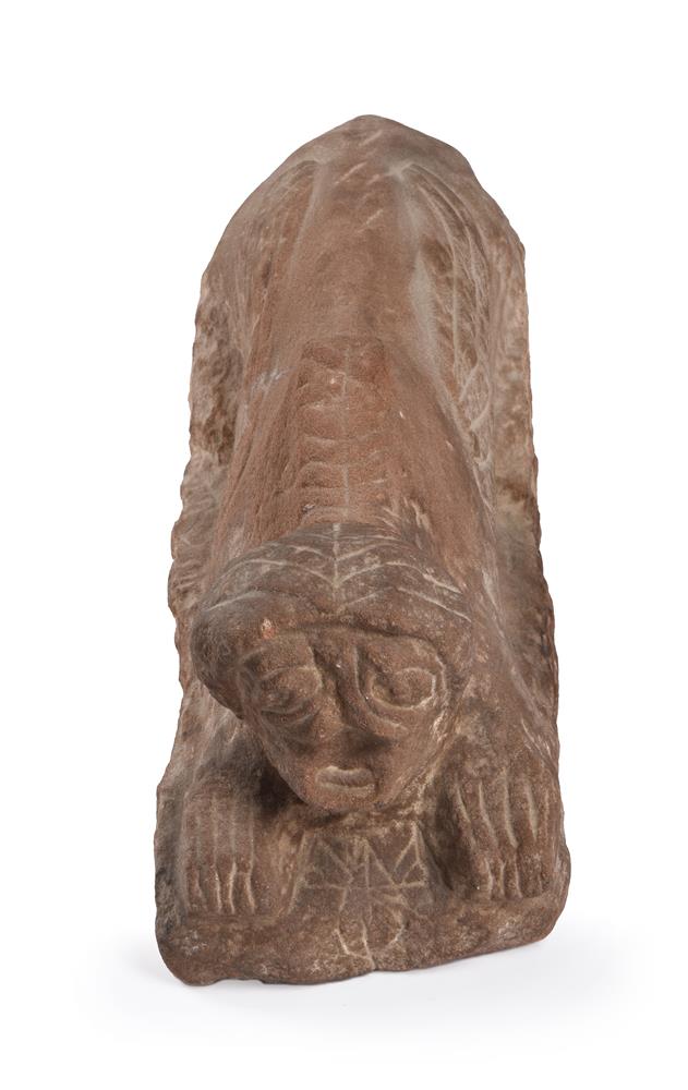 A PROVINCIAL ANCIENT ROMAN PERIOD TOMB GUARD IN THE FORM OF A SPHINX - Image 4 of 5