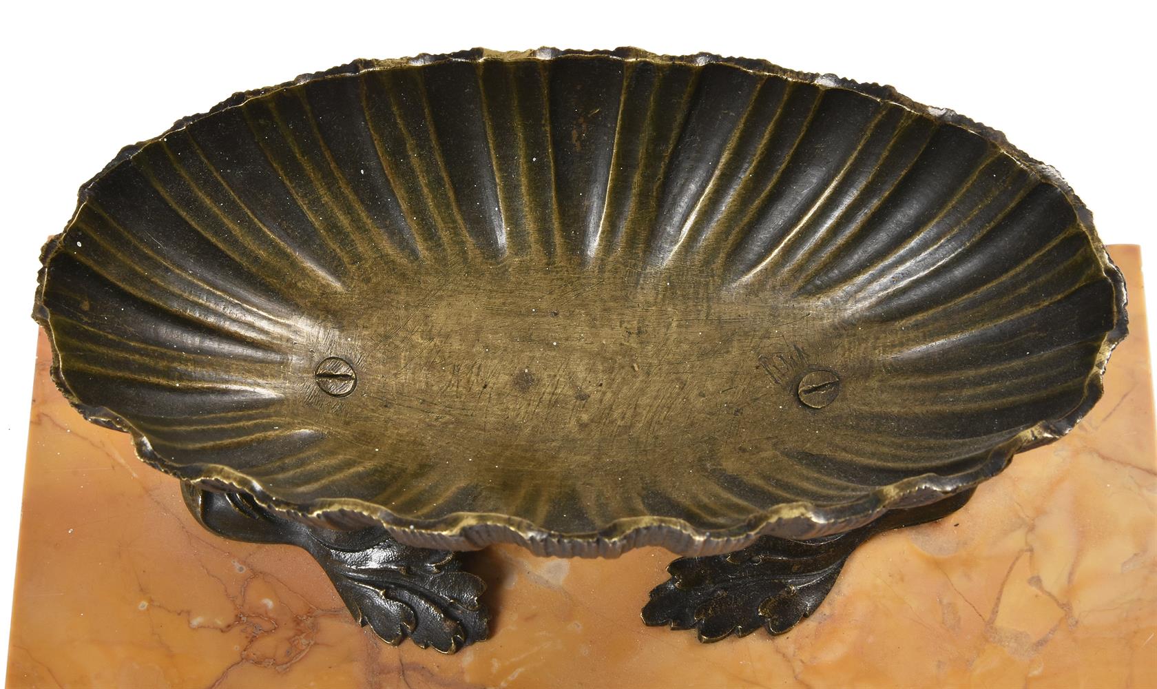 A BRONZE MODEL OF A SCALLOP SHELL ON DOLPHIN SUPPORTS, 19TH CENTURY - Image 3 of 4