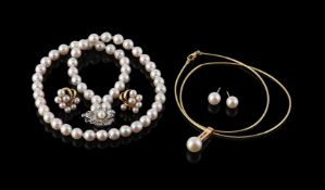 A small collection of cultured pearl jewellery