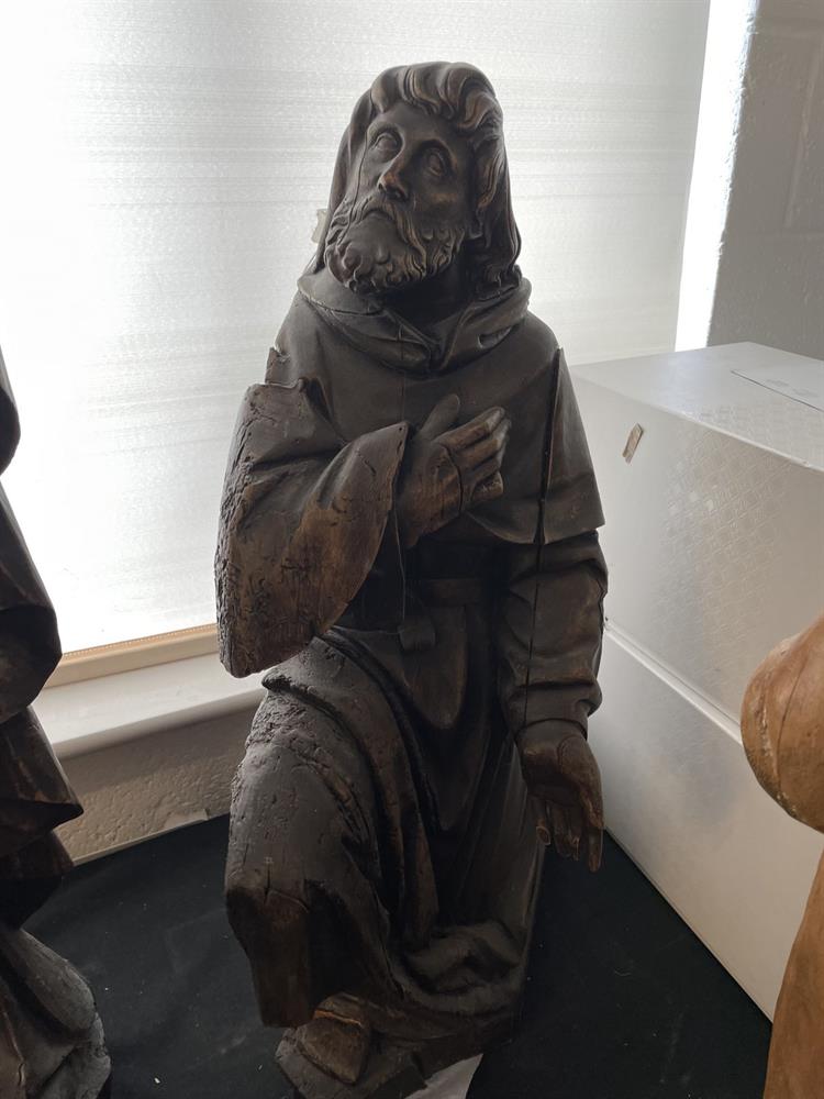 A German carved wood model of a kneeling monastic Saint - Image 2 of 7