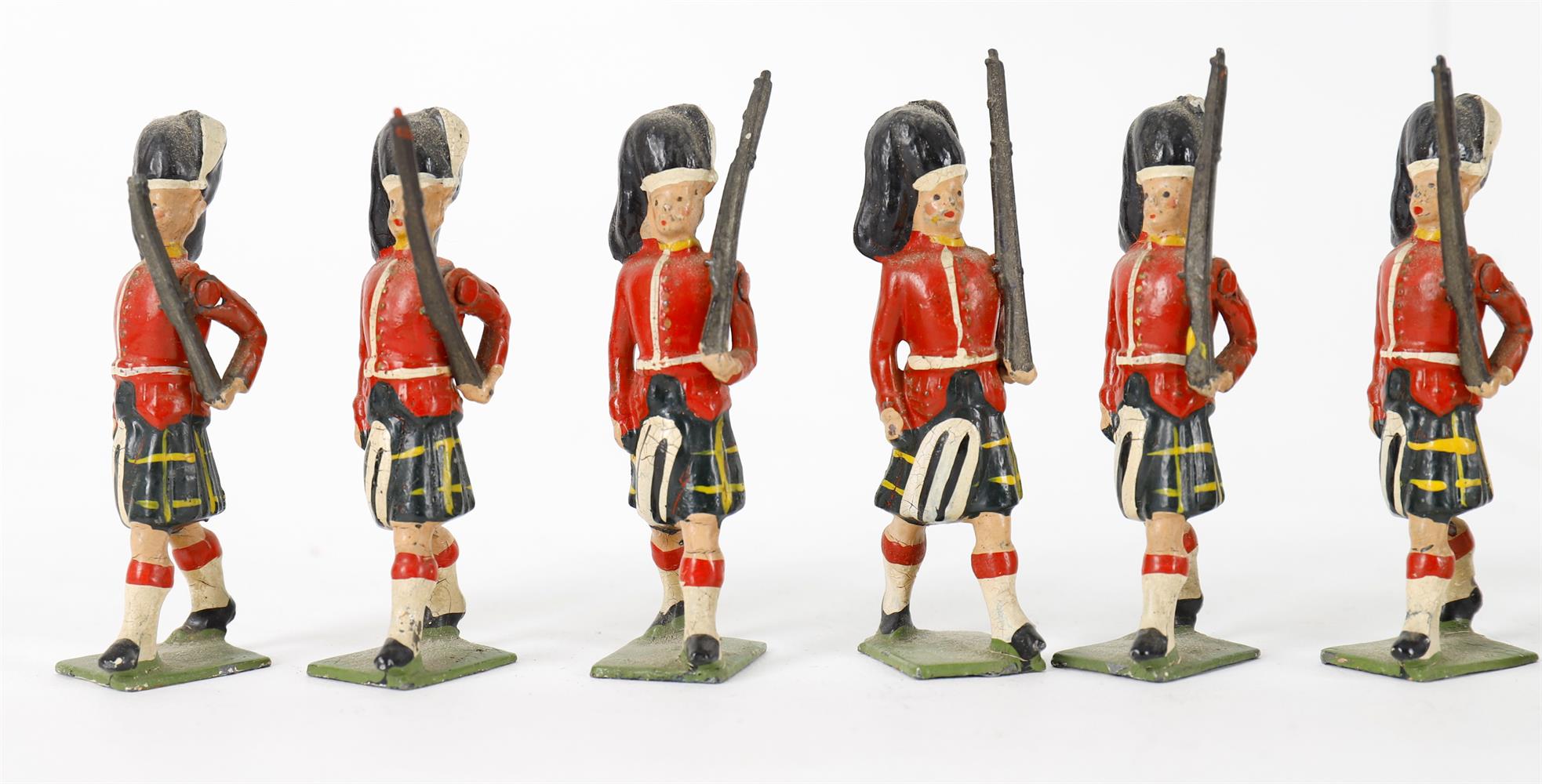 Britains Higlanders from various sets - Image 8 of 17