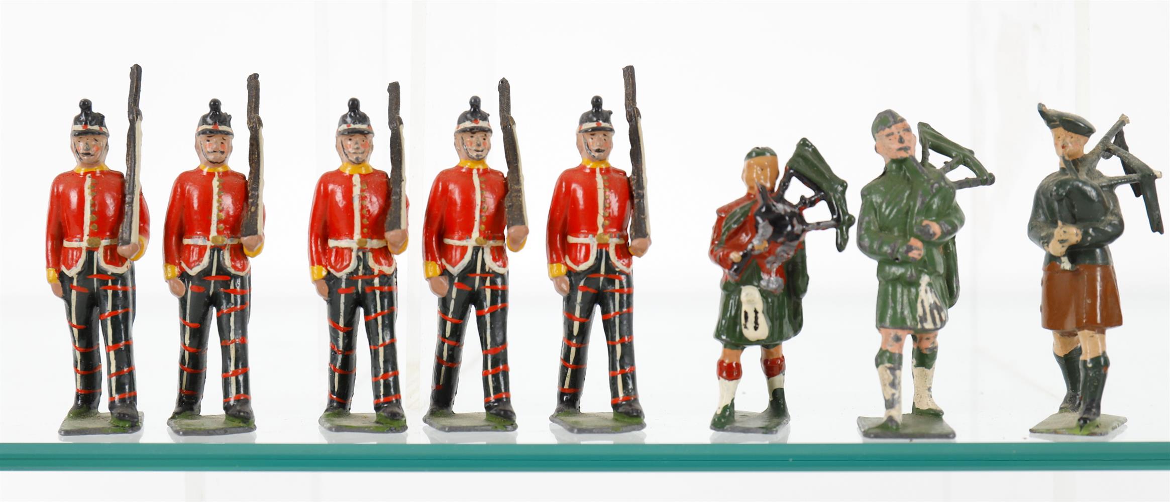 Britains Higlanders from various sets - Image 11 of 17