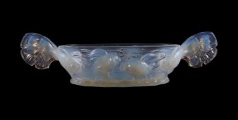 Verlys, France, 'Les Poisson' an opalescent moulded glass centrepiece